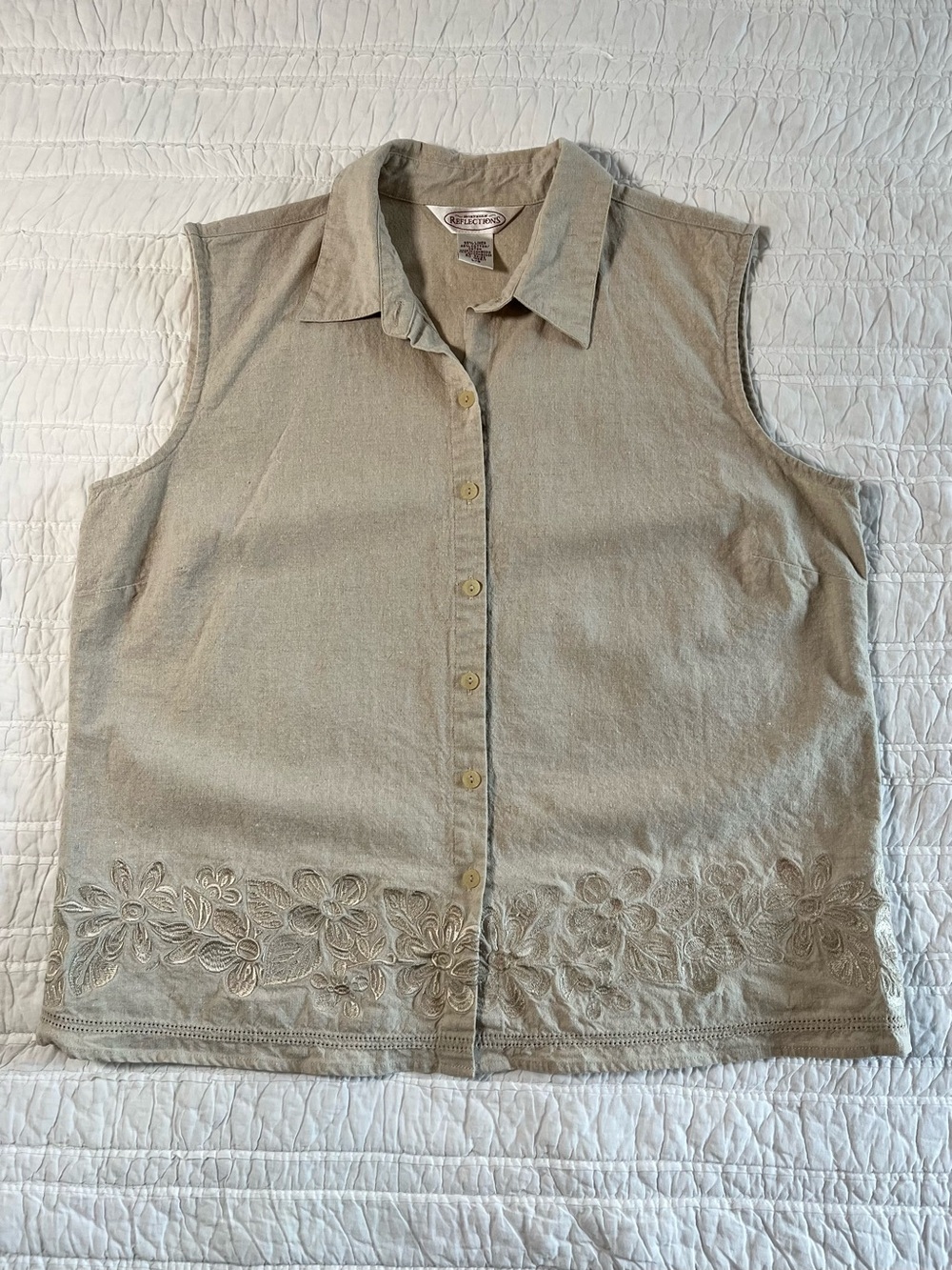 Vintage Northern Reflections Linen Blend Embroidered Sleeveless Button Top - L